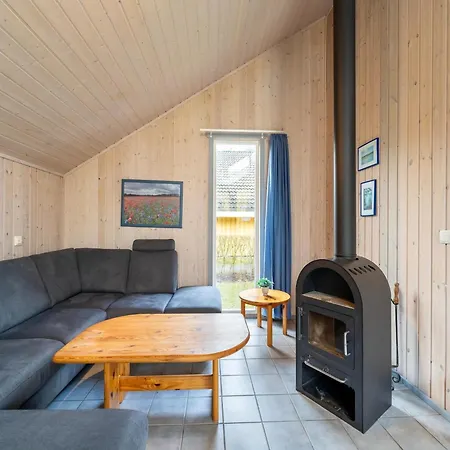Holiday home Mirow In